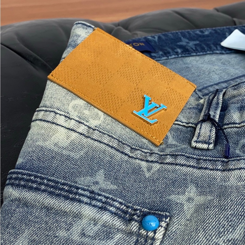 Louis Vuitton Blue Monogram Denim Jeans with Tan Patch - Picture 7 of 8